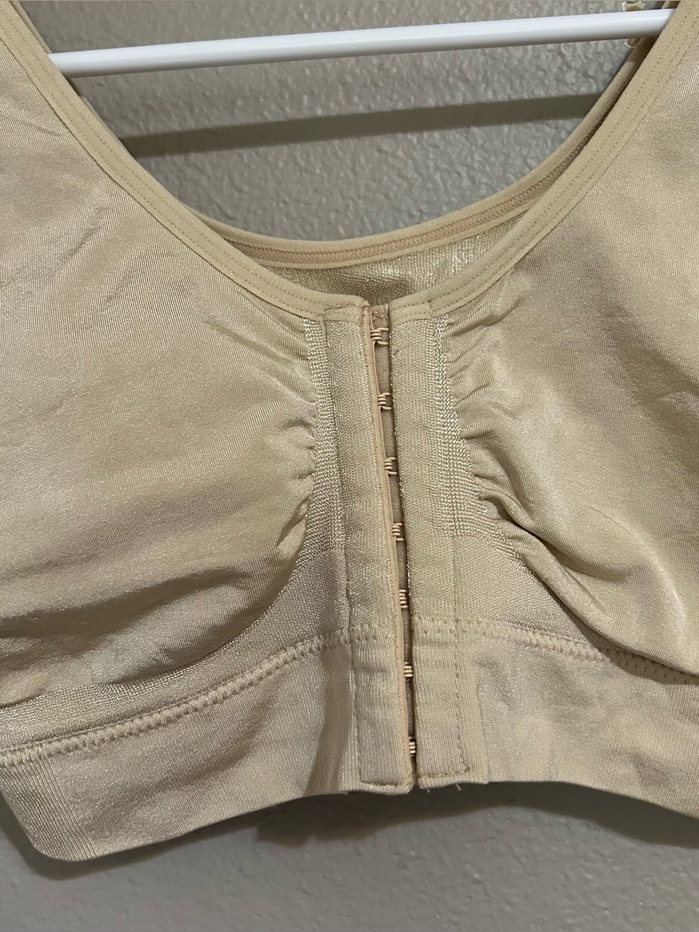 Wacoal B-Smooth Neutral Front Closure Seamless Wire Free Bra Women’s Size 38 - Picture 4 of 9